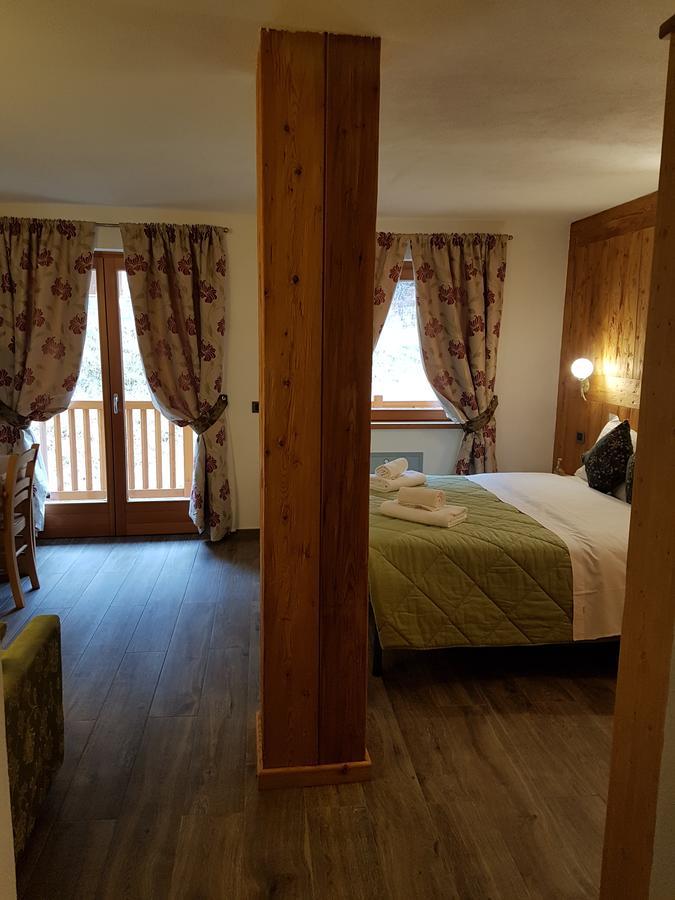 Le Nid De L'Aigle Hotel Champoluc Eksteriør billede